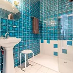 D'hotes Vichy : Chateau De Bed and Breakfast Charmeil