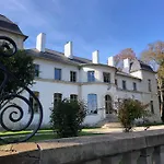 D'hotes Vichy : Chateau De Bed and Breakfast