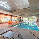 D'hotes Vichy : Chateau De Bed & Breakfast 4*