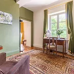 D'hotes Vichy : Chateau De Bed & Breakfast 4*