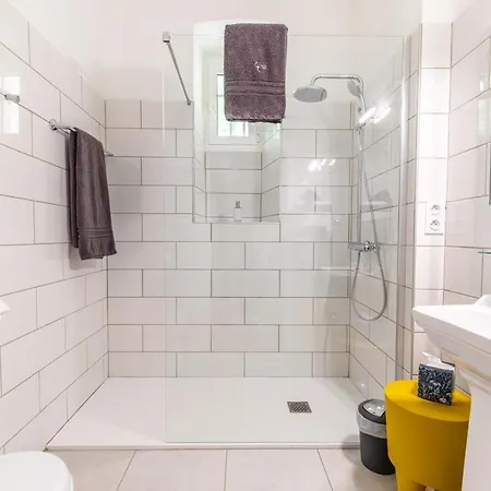 Bed and breakfast Chateau De Charmeil- Vichy D'hotes 4*