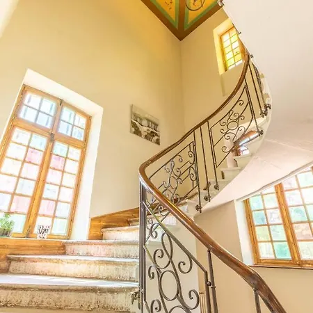 Chateau De Charmeil- Vichy D'hotes 4*