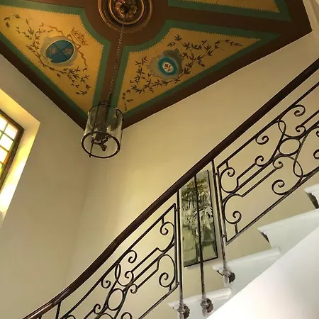 Chateau De Charmeil- Vichy D'hotes Bed & Breakfast Charmeil