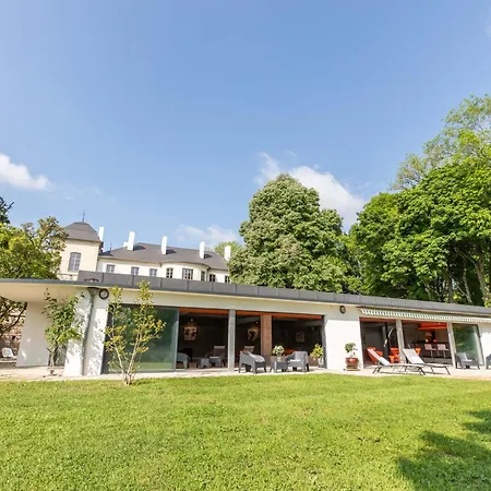 Chateau De Charmeil- Vichy D'hotes Bed & Breakfast Charmeil