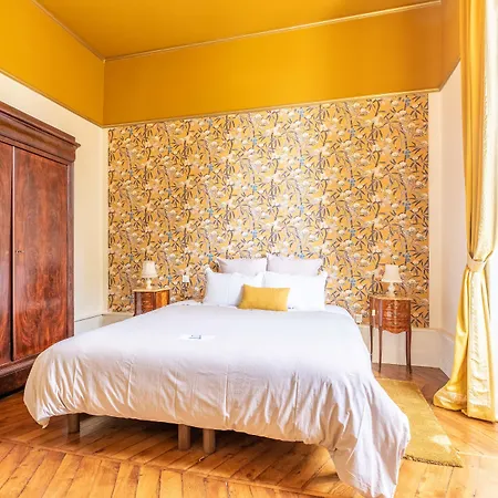 D'hotes Vichy : Chateau De Bed & Breakfast 4*