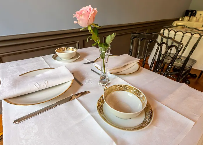 D'hotes Vichy : Chateau De